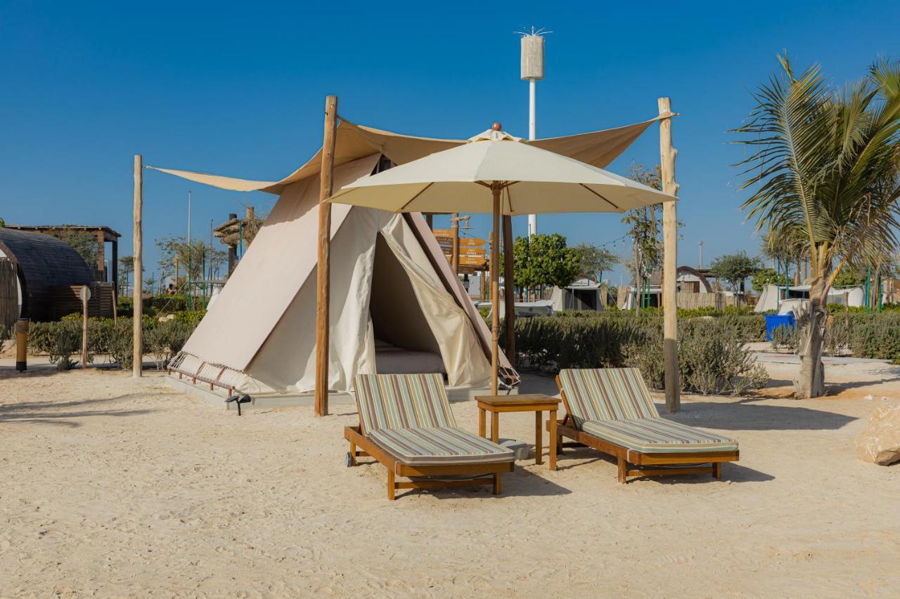 Hotel Bab Al Nojoum Hudayriyat Camp à Abou Dabi Extérieur photo