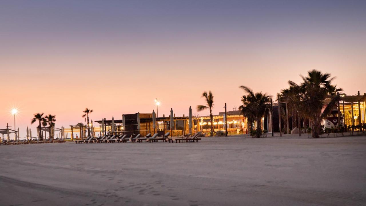 Hotel Bab Al Nojoum Hudayriyat Camp à Abou Dabi Extérieur photo