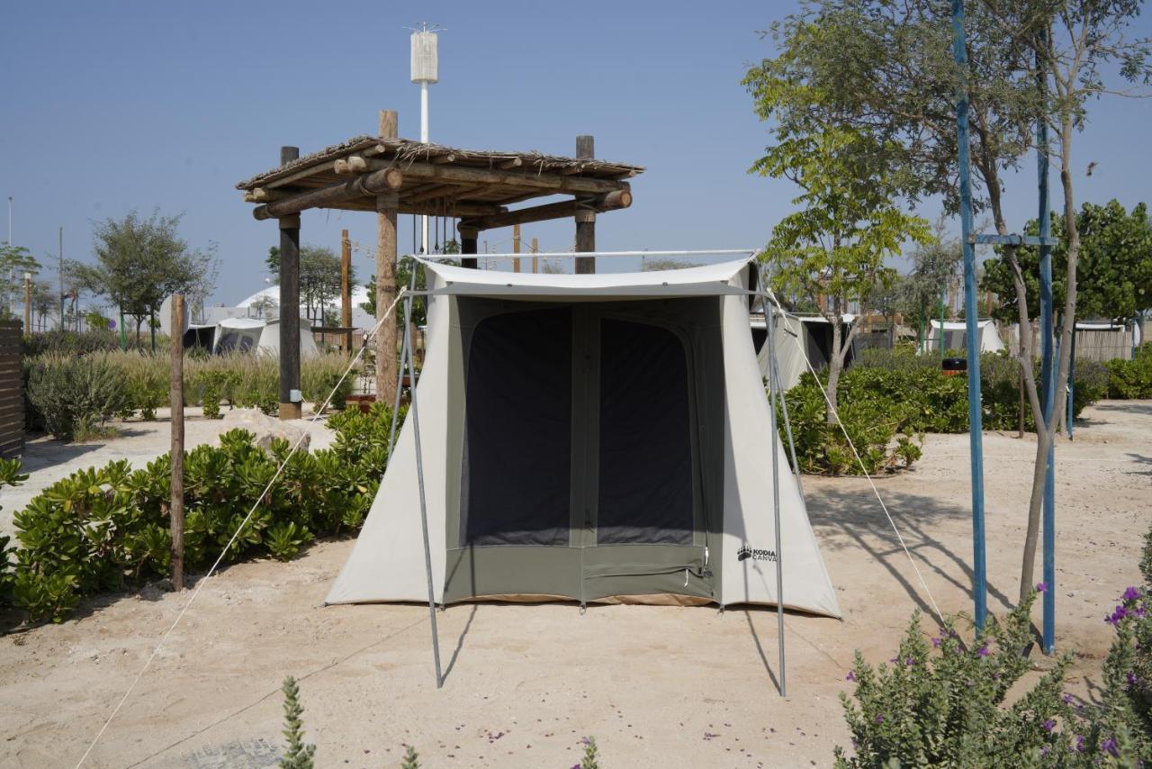 Hotel Bab Al Nojoum Hudayriyat Camp à Abou Dabi Extérieur photo